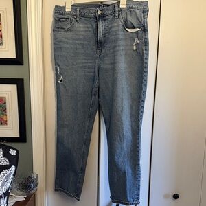 Old Navy Light Blue Distressed Straight-Leg Jeans